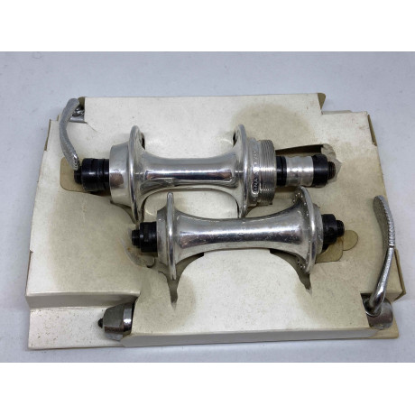 JUEGO BUJES DELANTERO Y TRASERO CAMPAGNOLO ATHENA PIÑÓN DE ROSCA 36 RADIOS