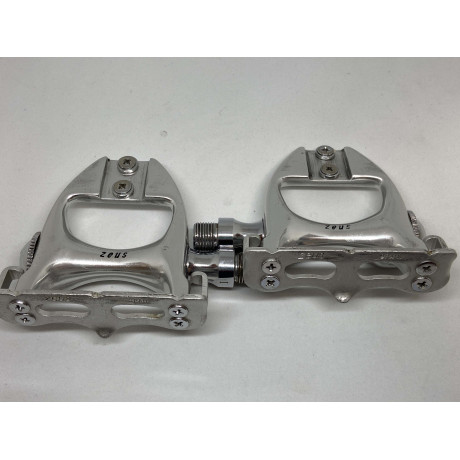 PEDALES ZEUS SUPERCRONOS SIN CAJA SEGUNDA MANO